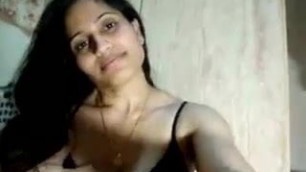 Indian MILF playing around