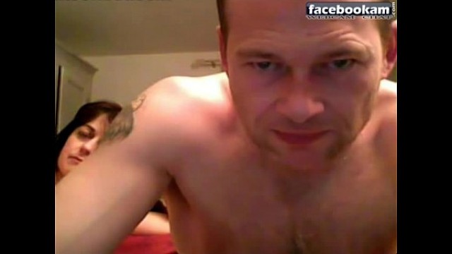 Couple show how they fuck to chatroom 2