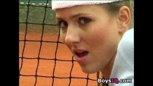 Hot blonde teasing on the tennis court - BoysIQ