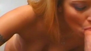 Sexy blonde gives oral class